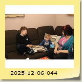 2025-12-06-044